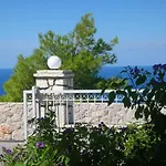 Deep Blue * Agios Nikitas