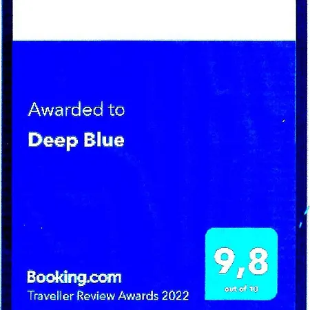 ヴィラ Deep Blue *