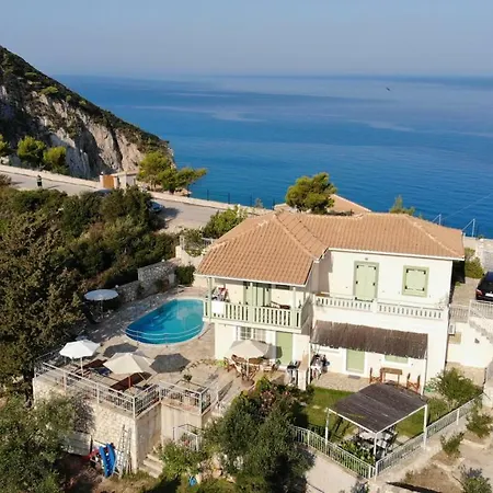 Deep Blue Villa *